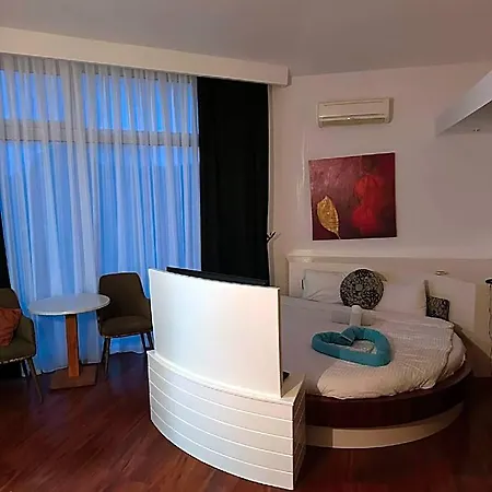 Synosse Park 4*