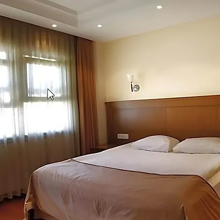 Synosse Park 4*